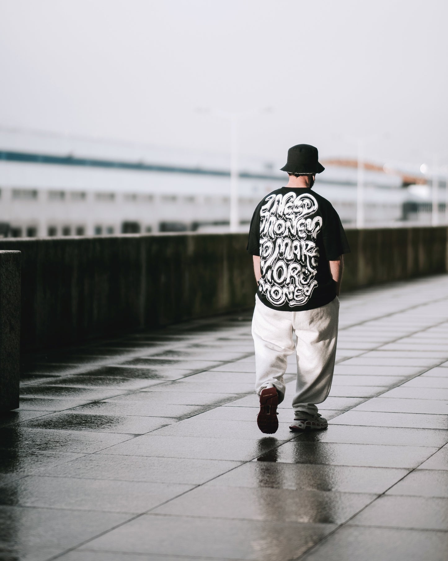 Camiseta "I Need Money"