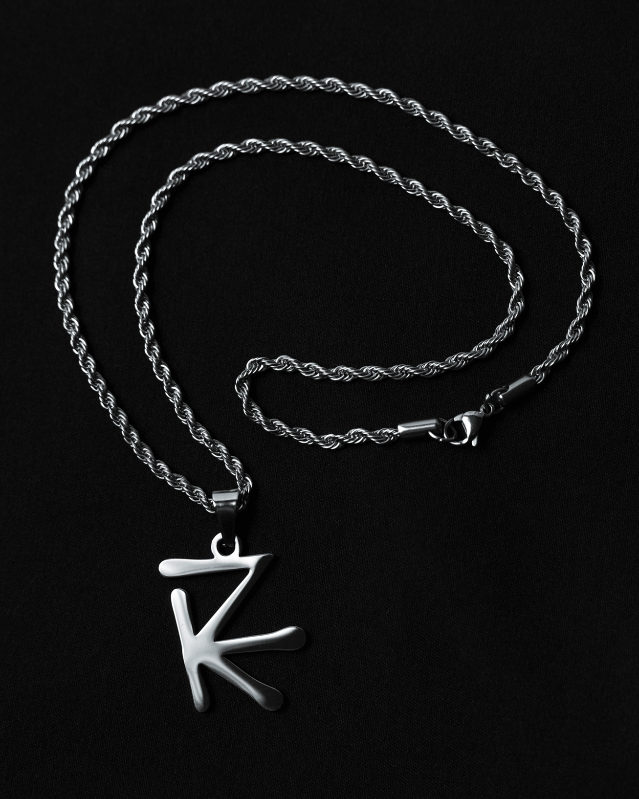 NECKLAZE
