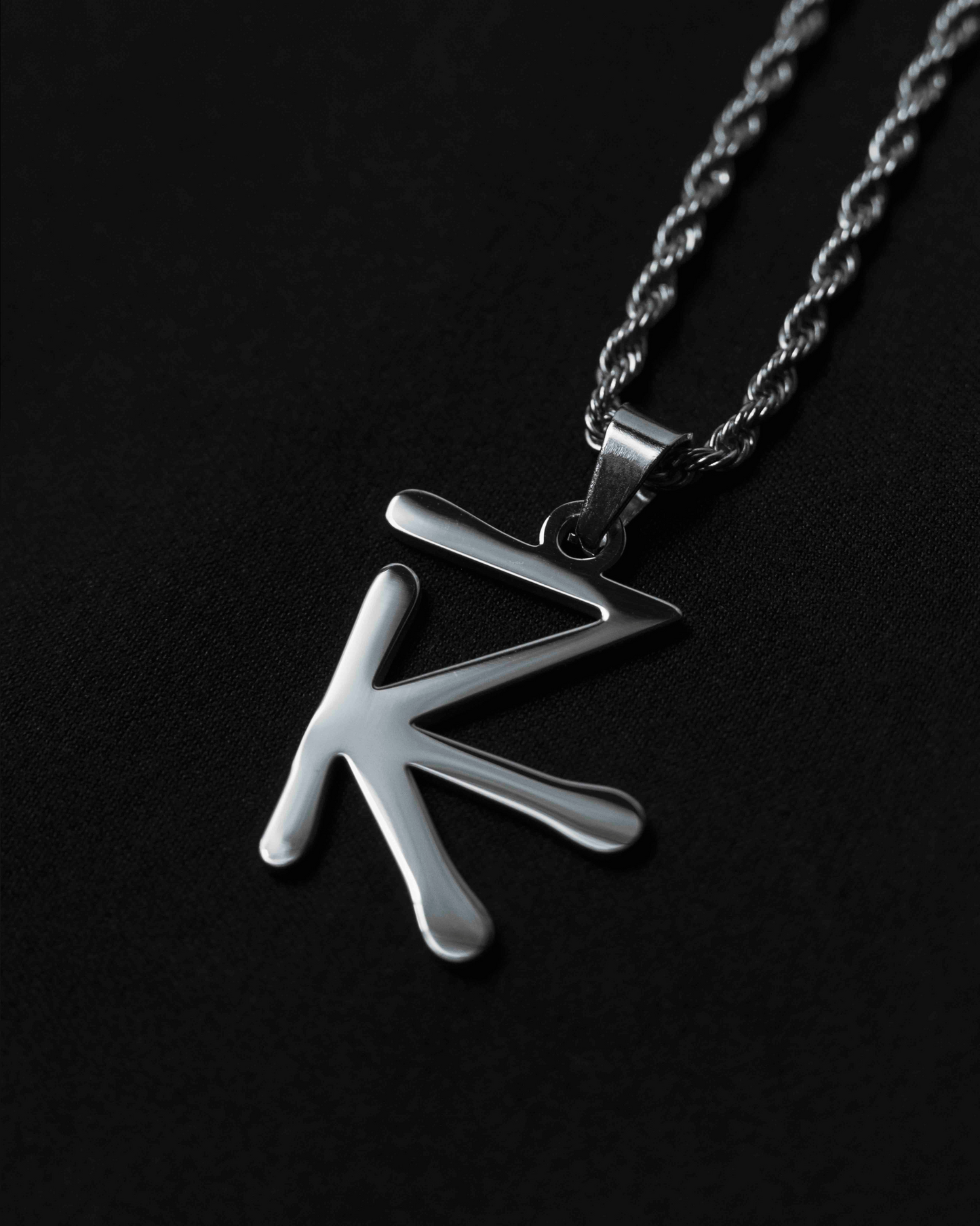 NECKLAZE